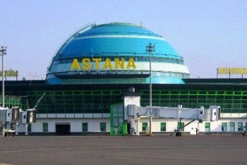 Фотография к новости: Топоры, кастеты, яд - какие запрещенные предметы изъяли у пассажиров в аэропорту Астаны