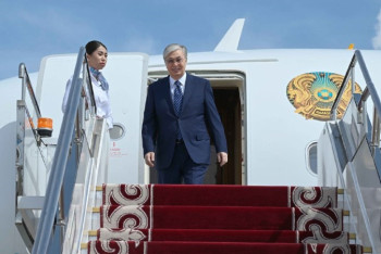 Фотография к новости: Токаев прибыл в Кыргызстан