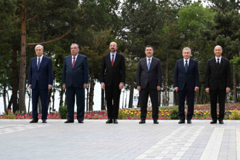 Фотография к новости: Опубликовано совместное пресс-коммюнике глав государств Центральной Азии и президента Европейского Совета