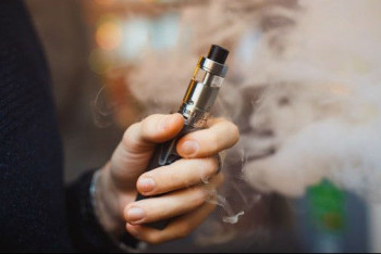 Фотография к новости: "Через 10 лет мы получим огромный пласт больных" - врач об электронных сигаретах