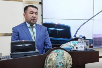 Фотография к новости: Уволенный за выпивку на рабочем месте аким выиграл выборы в Павлодарской области