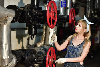Фотография к новости: Столица без воды: в "Астана су арнасы" посоветовали проверить квалификацию работников КСК и ОСИ