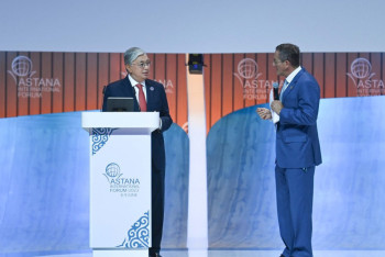 Фотография к новости: "Мы имеем проблемы, которые ставят под угрозу существование человека" - Токаев