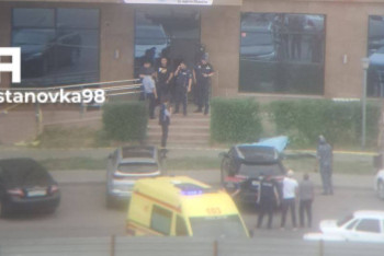 Фотография к новости: Женщина с ребёнком выпали из окна 12 этажа и разбились насмерть