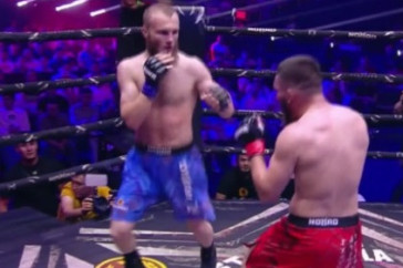 Фотография к новости: Жуман Жумабеков одолел "Кровопускателя" на кулачном турнире