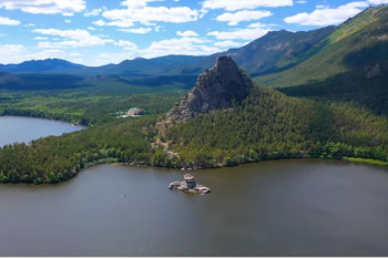Фотография к новости: Астанчанка разбилась насмерть в Боровом, фотографируясь на склоне горы