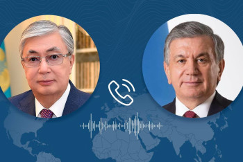 Фотография к новости: Президент Узбекистана позвонил Токаеву