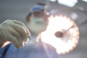 Фотография к новости: Как не стать жертвой пластического хирурга, рассказали эксперты