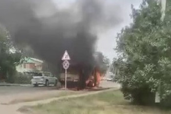 Фотография к новости: Автобус с детьми загорелся в Уральске: водитель ездил без страховки и техосмотра