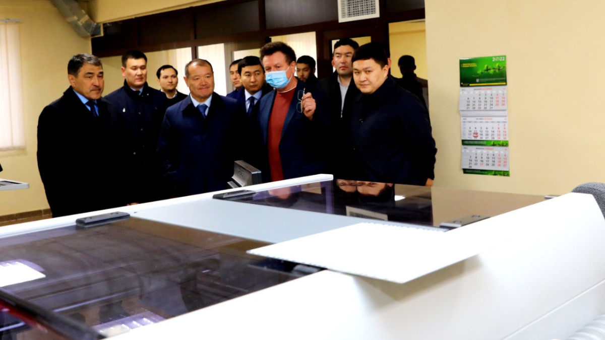 В Таразе налажено производство светодиодных светильников широкого спектра