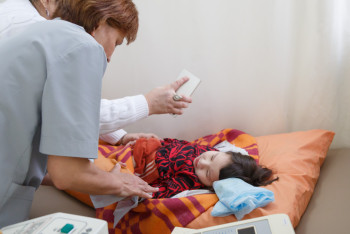 Фотография к новости: Ежегодно у 500-600 детей выявляют рак в Казахстане – депутат