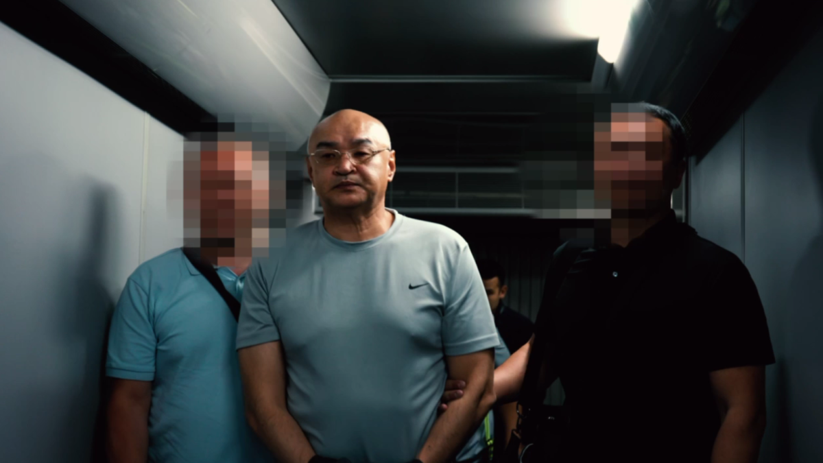 кадр из видео