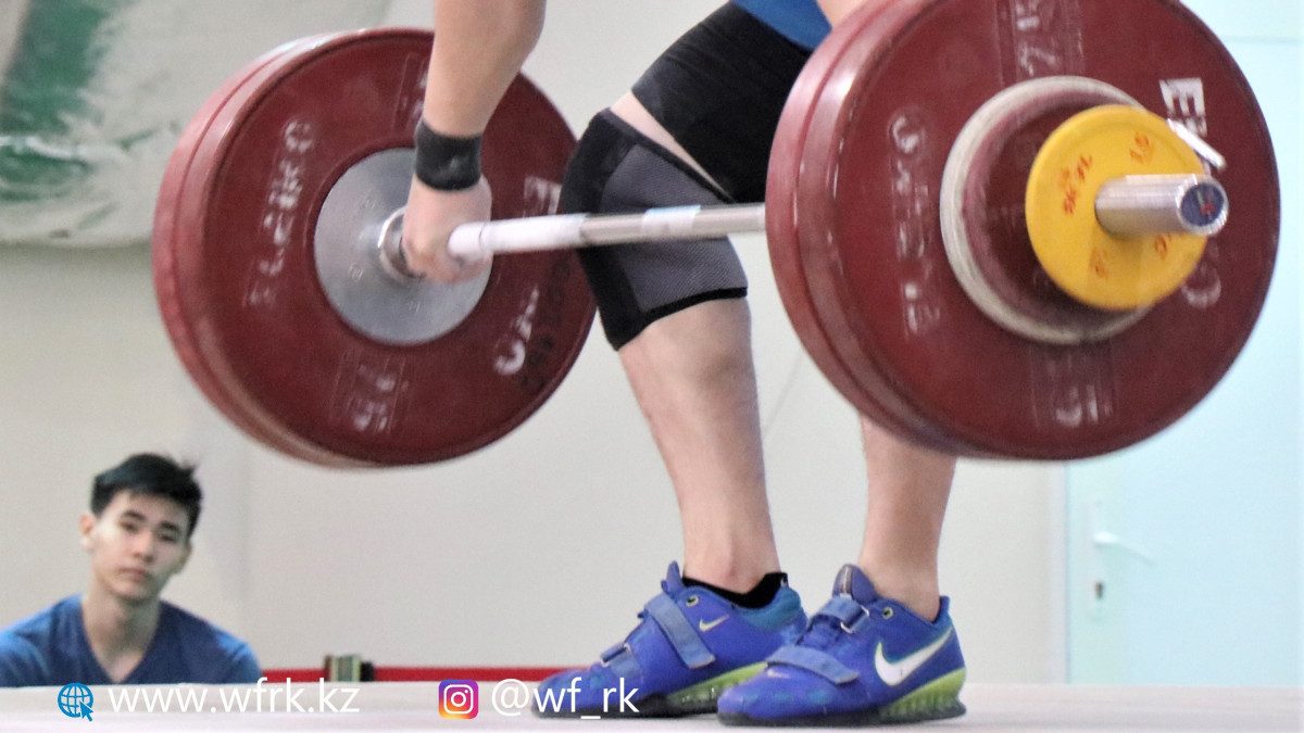 Допинг нашли в пробах семи казахстанских тяжелоатлетов