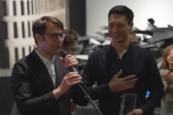 Фотография к новости: Казахстанский скульптор стал победителем престижной премии