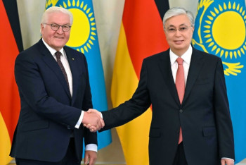 Фотография к новости: Токаев встретился с президентом Германии Франком-Вальтером Штайнмайером