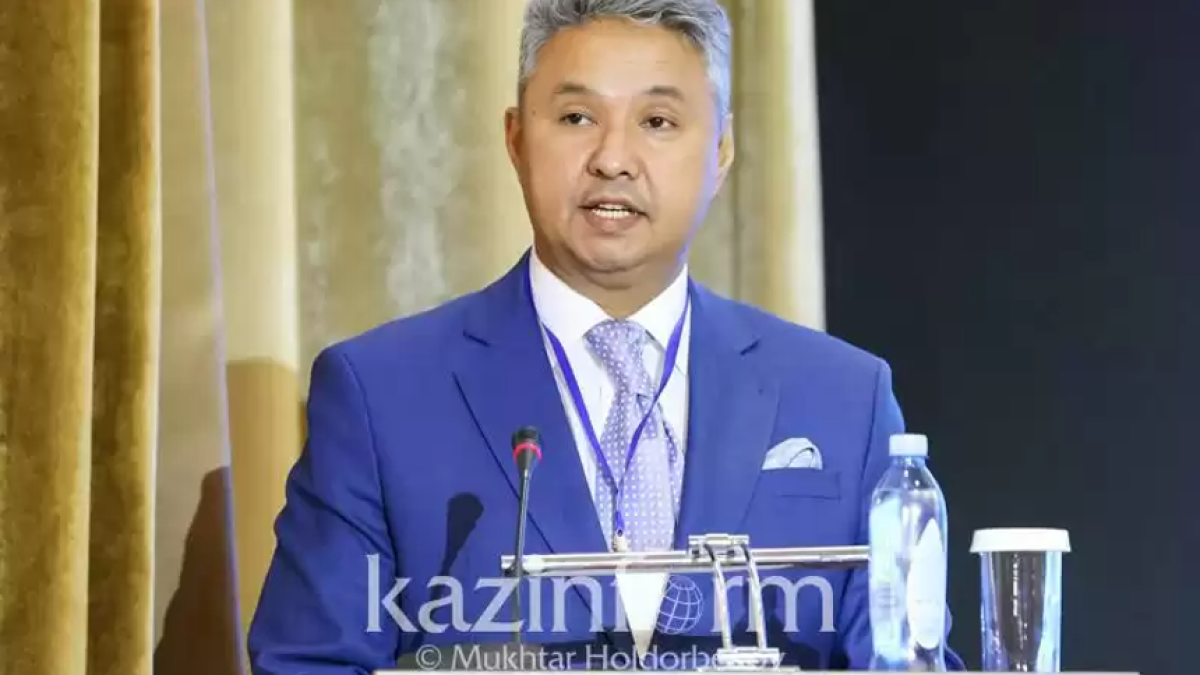 "Госдолг растёт" - Перуашев обвинил правительство во лжи