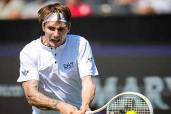 Фотография к новости: Казахстанский теннисист разгромил 14-ю ракетку мира на турнире ATP 500