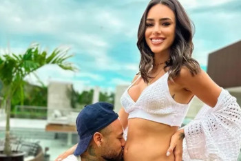 Фотография к новости: Неймар получил от невесты разрешение на измены