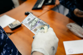 Фотография к новости: Пойман со взяткой в 13 млн тенге глава управления в Шымкенте