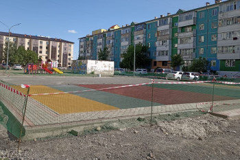 Фотография к новости: ЧП на детской площадке в Караганде: начались проверки дворов города