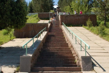 Фотография к новости: Массовый забег по лестнице до плотины "Медеу" пройдёт в Алматы