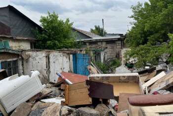 Фотография к новости: Криминал, шприцы и высокое напряжение: как выживают в трущобах Астаны