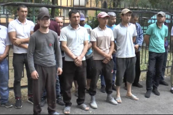 Фотография к новости: 40 гастарбайтеров в Алматы выдворили за пределы Казахстана