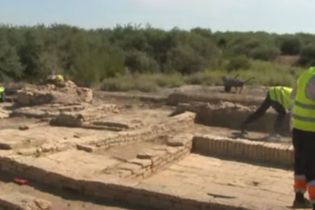 Фотография к новости: В Кызылординской области археологи раскопали мавзолей и медресе в форме 8-гранника