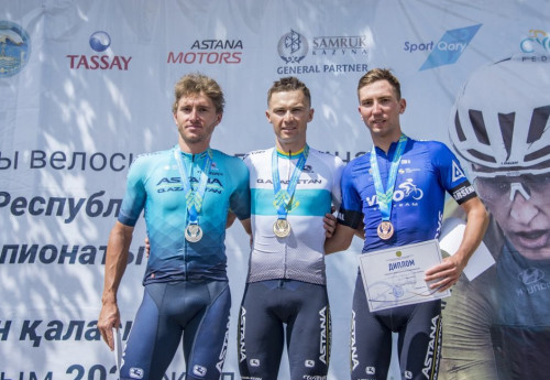 Фотография к новости: Велогонщик Алексей Луценко стал национальным чемпионом Казахстана