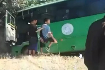 Фотография к новости: Автобус с пассажирами слетел в кювет близ Алматы