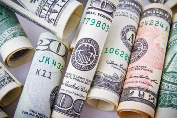 Фотография к новости: Курс доллара снова вырос в Казахстане