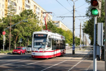 Фотография к новости: Водитель трамвая сбил пешехода насмерть и уехал с места ДТП в Павлодаре