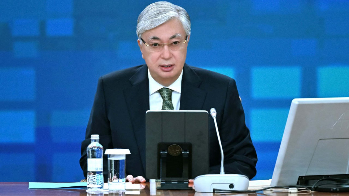 "Молодёжь плохо знает законы" - президент поручил полицейским начальникам посещать школы