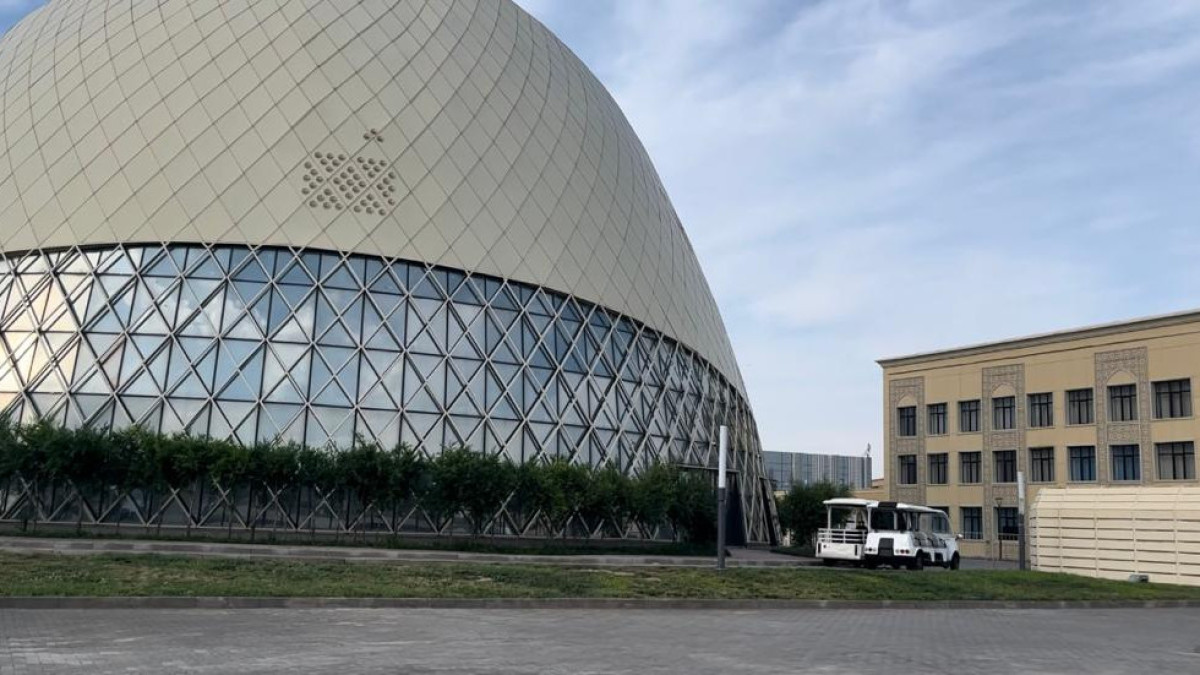 Бахытжан Шинтимирова.