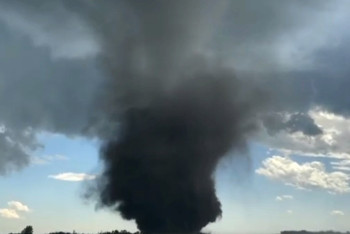 Фотография к новости: Гигантский торнадо шириной в полтора километра прошёлся по Канаде