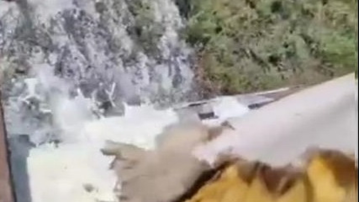 скрин из видео