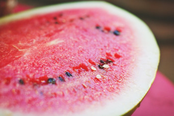 Фотография к новости: Превышение нитратов в арбузах и дынях выявили санврачи Алматы