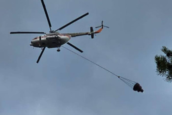 Фотография к новости: Пожар в горах ВКО продолжают тушить с помощью вертолётов