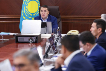 Фотография к новости: Какими должны быть "комфортные школы" в Казахстане, объяснил Смаилов