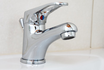 Фотография к новости: Засуха в Темиртау: холодную воду жителям будут давать по графику