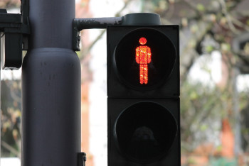 Фотография к новости: Из-за жары в Уральске отключились светофоры