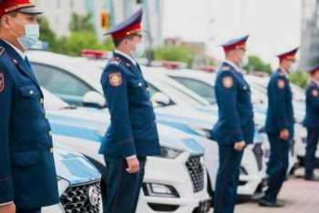 Фотография к новости: Как наказали костанайских полицейских, подозреваемых в торговле наркотиков