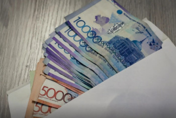 Фотография к новости: 15 чиновников задержали в области Жетысу по подозрению в хищении 16,5 млрд