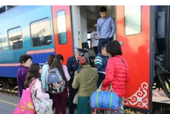 Фотография к новости: Подростки смогут ездить в поездах без доверенности родителей