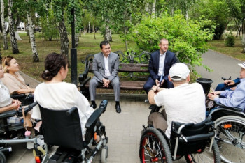 Фотография к новости: В Астане увеличат количество медорганизаций и транспорта для людей с особыми потребностями