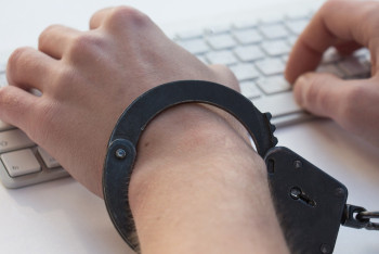 Фотография к новости: Сотрудник акимата воровал у государства миллионы с помощью ЭЦП акима