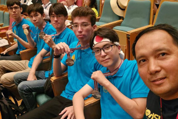 Фотография к новости: Казахстанские школьники отличились на Международной олимпиаде по физике