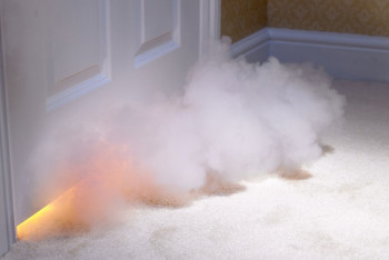 Фотография к новости: Полицейский из ВКО спас жизнь жителю города Алтай