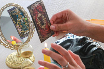 Фотография к новости: 120 млн тенге заработала павлодарка на покровительстве от сплетников и демонов