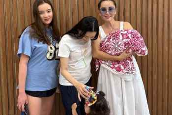 Фотография к новости: Баян Алагузова поделилась фото из роддома